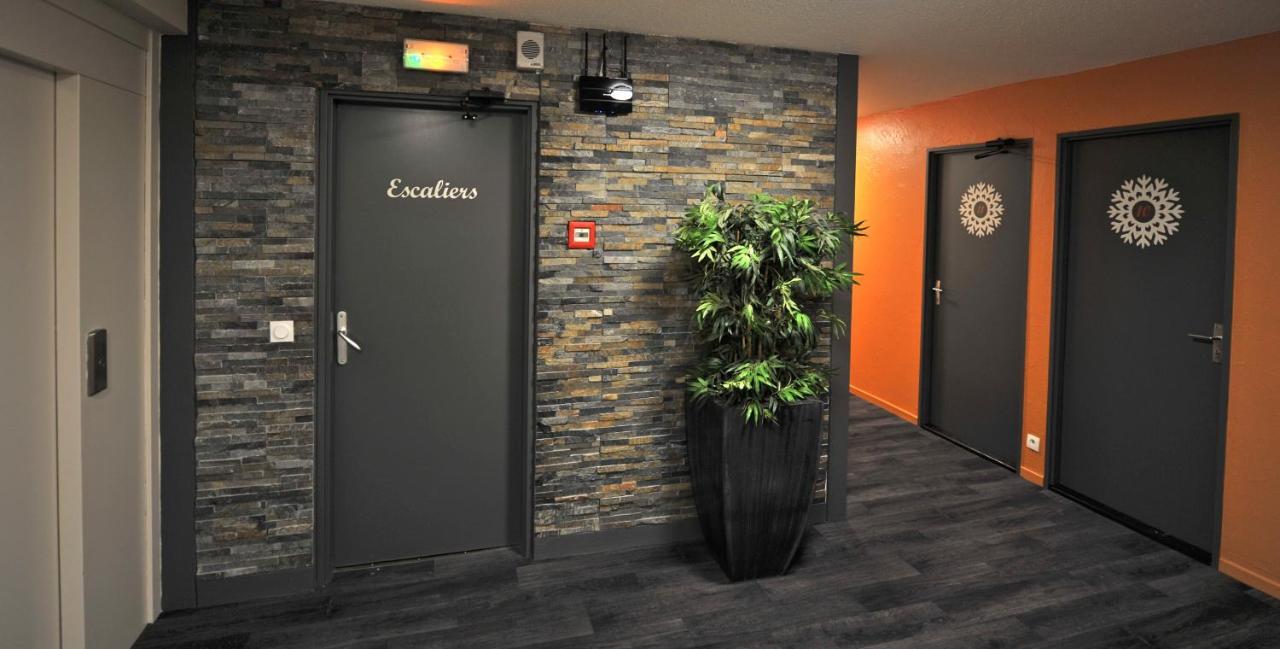 Hotel Club "Les Carrettes" فالمينييه المظهر الخارجي الصورة