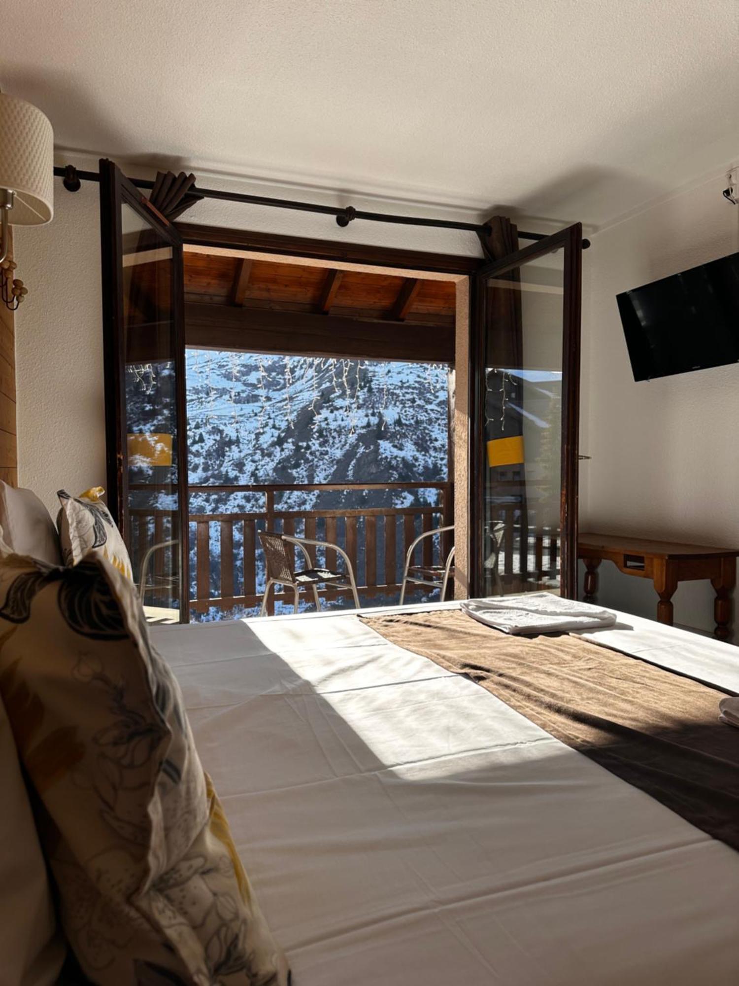 Hotel Club "Les Carrettes" فالمينييه المظهر الخارجي الصورة